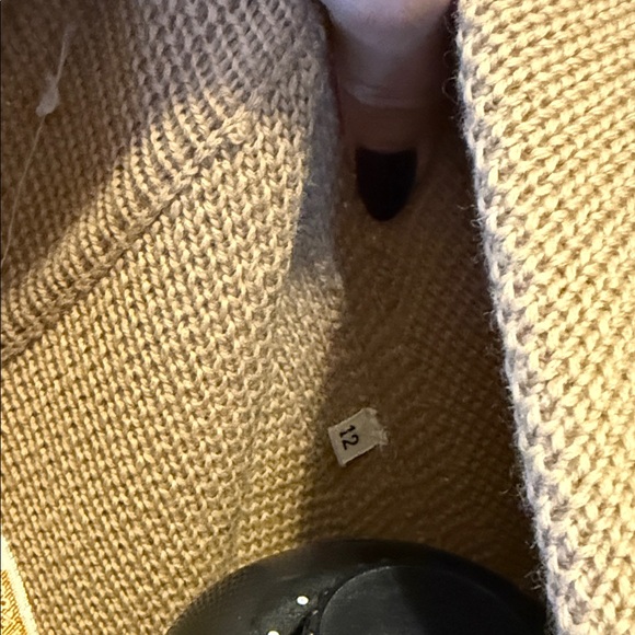 Women's 100% Wool Beige Coat - Picture 7 of 7